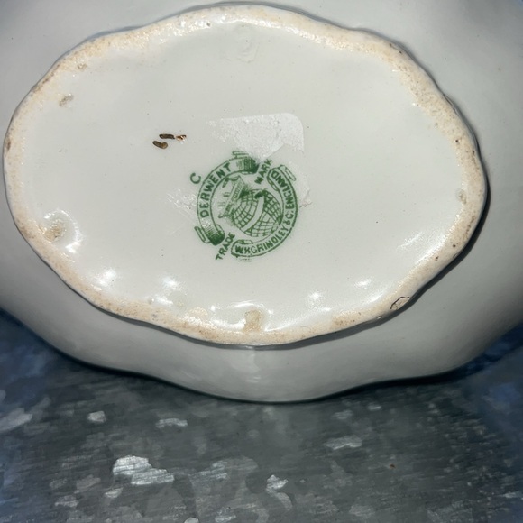 Derwent W.H. Grindley & C England Gravy Boat Scalloped Edge Excellent Condition - Picture 5 of 5